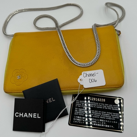 Chanel-Authentic-Camelia  zip organizer on original Chain Yellow - Picture 15 of 16